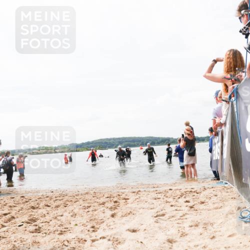 21.06.2026 - Viking Triathlon Michael Strokosch http://msf.ph/oto/9826005 21.06.2026 10:37:19 Schwimmen 89, 142, 455, 553 meine-sportfotos.de