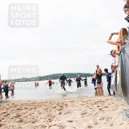 21.06.2026 - Viking Triathlon Michael Strokosch http://msf.ph/oto/9826011 21.06.2026 10:37:21 Schwimmen 64, 89, 142, 455, 553 meine-sportfotos.de