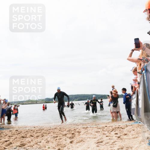 21.06.2026 - Viking Triathlon Michael Strokosch http://msf.ph/oto/9826016 21.06.2026 10:37:22 Schwimmen 64, 89, 142, 455, 553 meine-sportfotos.de