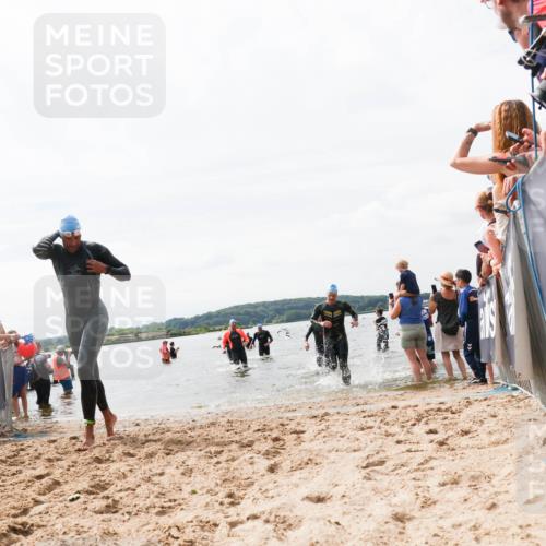 21.06.2026 - Viking Triathlon Michael Strokosch http://msf.ph/oto/9826021 21.06.2026 10:37:24 Schwimmen 64, 89, 370, 455 meine-sportfotos.de