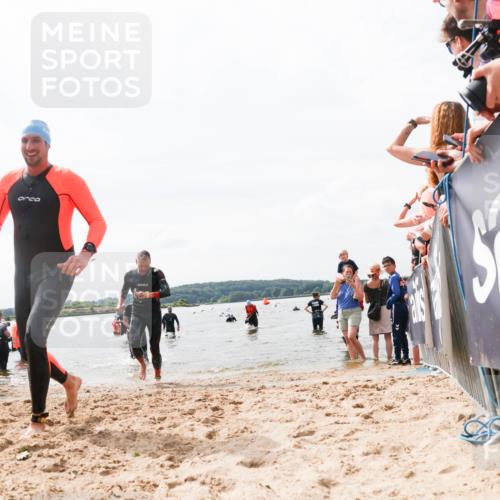 21.06.2026 - Viking Triathlon Michael Strokosch http://msf.ph/oto/9826051 21.06.2026 10:37:34 Schwimmen 64, 111, 239, 370, 450, 545 meine-sportfotos.de