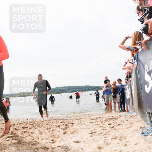 21.06.2026 - Viking Triathlon Michael Strokosch http://msf.ph/oto/9826052 21.06.2026 10:37:34 Schwimmen 64, 111, 239, 370, 450, 545 meine-sportfotos.de