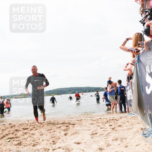 21.06.2026 - Viking Triathlon Michael Strokosch http://msf.ph/oto/9826054 21.06.2026 10:37:35 Schwimmen 64, 111, 239, 370, 450, 545 meine-sportfotos.de