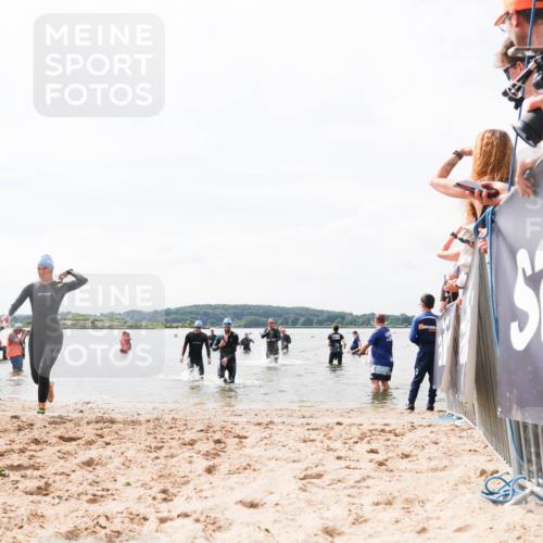21.06.2026 - Viking Triathlon Michael Strokosch http://msf.ph/oto/9826100 21.06.2026 10:37:51 Schwimmen 197, 243, 467, 513, 633 meine-sportfotos.de
