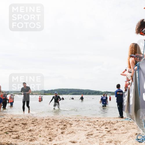 21.06.2026 - Viking Triathlon Michael Strokosch http://msf.ph/oto/9826162 21.06.2026 10:38:12 Schwimmen 80, 99, 241, 315 meine-sportfotos.de