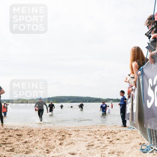21.06.2026 - Viking Triathlon Michael Strokosch http://msf.ph/oto/9826167 21.06.2026 10:38:13 Schwimmen 80, 99, 241, 315 meine-sportfotos.de