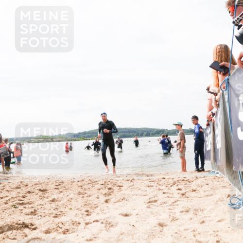 21.06.2026 - Viking Triathlon Michael Strokosch http://msf.ph/oto/9826202 21.06.2026 10:38:25 Schwimmen 315, 316, 465 meine-sportfotos.de