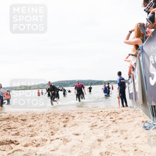 21.06.2026 - Viking Triathlon Michael Strokosch http://msf.ph/oto/9826231 21.06.2026 10:38:35 Schwimmen 55, 300, 316, 397, 546, 567 meine-sportfotos.de