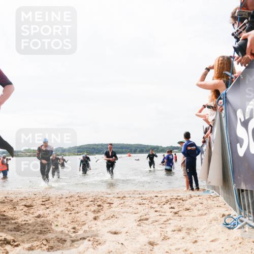 21.06.2026 - Viking Triathlon Michael Strokosch http://msf.ph/oto/9826248 21.06.2026 10:38:40 Schwimmen 53, 55, 300, 303, 397, 546, 567 meine-sportfotos.de