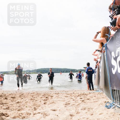 21.06.2026 - Viking Triathlon Michael Strokosch http://msf.ph/oto/9826249 21.06.2026 10:38:41 Schwimmen 53, 55, 300, 303, 397, 546, 567 meine-sportfotos.de