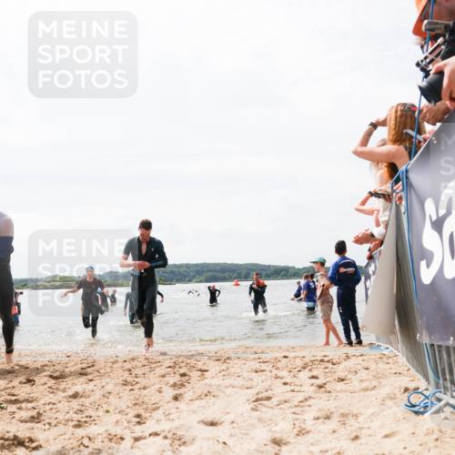 21.06.2026 - Viking Triathlon Michael Strokosch http://msf.ph/oto/9826255 21.06.2026 10:38:43 Schwimmen 53, 55, 300, 303, 397, 546, 567 meine-sportfotos.de
