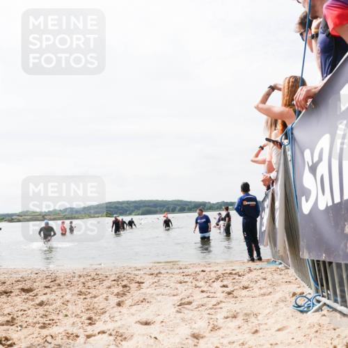 21.06.2026 - Viking Triathlon Michael Strokosch http://msf.ph/oto/9826313 21.06.2026 10:39:02 Schwimmen 559, 666 meine-sportfotos.de