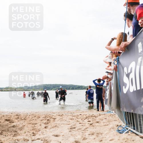 21.06.2026 - Viking Triathlon Michael Strokosch http://msf.ph/oto/9826454 21.06.2026 10:39:49 Schwimmen 233, 349, 442, 634 meine-sportfotos.de