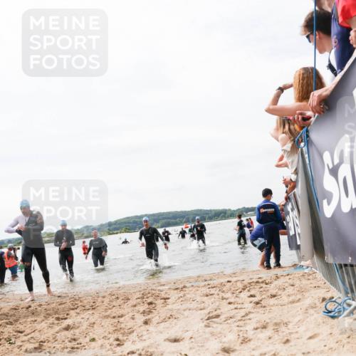 21.06.2026 - Viking Triathlon Michael Strokosch http://msf.ph/oto/9826506 21.06.2026 10:40:06 Schwimmen 125, 167, 211, 256, 333, 411, 484, 493, 647 meine-sportfotos.de