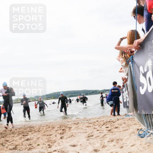 21.06.2026 - Viking Triathlon Michael Strokosch http://msf.ph/oto/9826507 21.06.2026 10:40:07 Schwimmen 125, 167, 211, 256, 333, 411, 484, 493, 647 meine-sportfotos.de