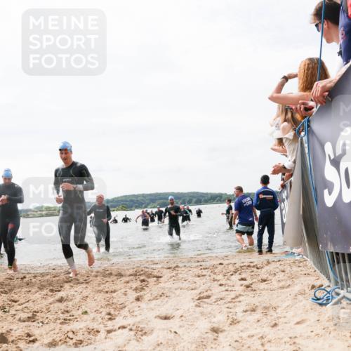 21.06.2026 - Viking Triathlon Michael Strokosch http://msf.ph/oto/9826515 21.06.2026 10:40:09 Schwimmen 167, 211, 256, 333, 411, 484, 647 meine-sportfotos.de