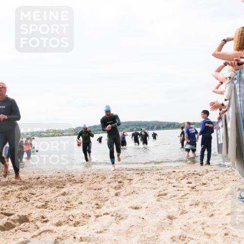 21.06.2026 - Viking Triathlon Michael Strokosch http://msf.ph/oto/9826524 21.06.2026 10:40:12 Schwimmen 58, 211, 256, 333, 411, 460, 484, 647, 649 meine-sportfotos.de