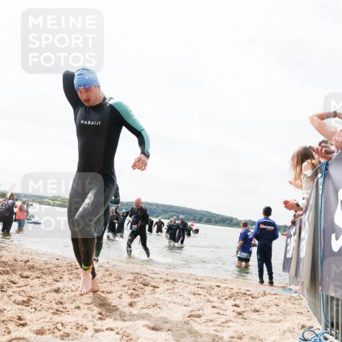 21.06.2026 - Viking Triathlon Michael Strokosch http://msf.ph/oto/9826559 21.06.2026 10:40:24 Schwimmen 34, 58, 150, 301, 398, 425, 460, 496, 649 meine-sportfotos.de