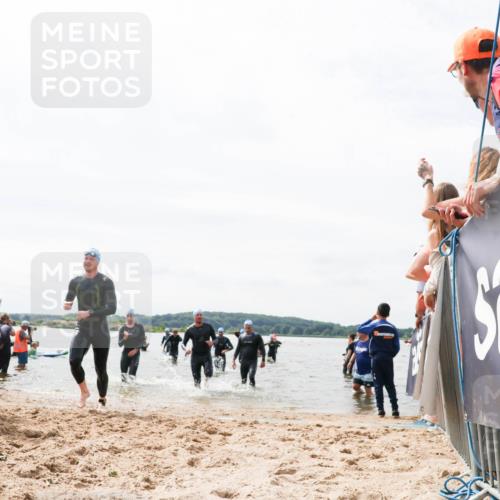 21.06.2026 - Viking Triathlon Michael Strokosch http://msf.ph/oto/9826575 21.06.2026 10:40:29 Schwimmen 34, 150, 195, 301, 312, 398, 425, 496 meine-sportfotos.de