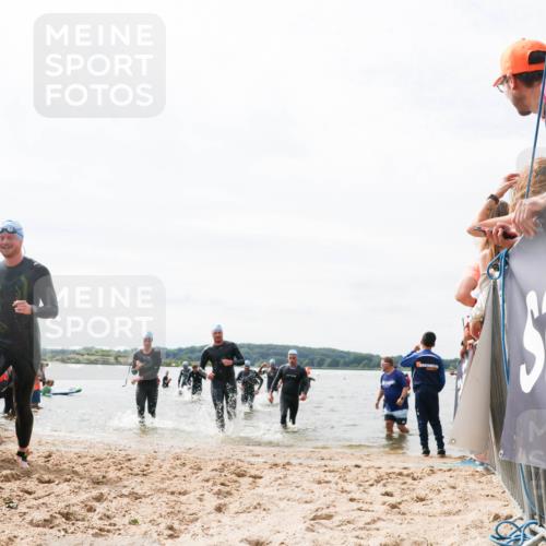 21.06.2026 - Viking Triathlon Michael Strokosch http://msf.ph/oto/9826577 21.06.2026 10:40:30 Schwimmen 34, 150, 195, 227, 301, 312, 398, 425, 456, 496 meine-sportfotos.de