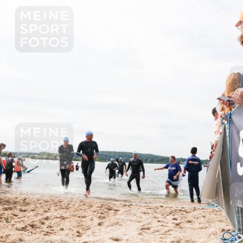 21.06.2026 - Viking Triathlon Michael Strokosch http://msf.ph/oto/9826580 21.06.2026 10:40:31 Schwimmen 34, 150, 195, 227, 301, 312, 398, 456, 496 meine-sportfotos.de