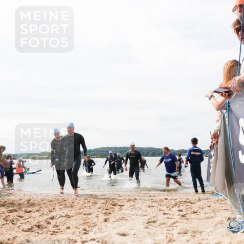 21.06.2026 - Viking Triathlon Michael Strokosch http://msf.ph/oto/9826582 21.06.2026 10:40:32 Schwimmen 34, 150, 195, 227, 301, 312, 398, 456, 496 meine-sportfotos.de