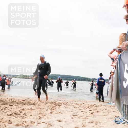 21.06.2026 - Viking Triathlon Michael Strokosch http://msf.ph/oto/9826592 21.06.2026 10:40:35 Schwimmen 34, 150, 195, 227, 301, 312, 355, 456, 461, 616 meine-sportfotos.de