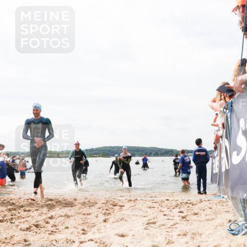 21.06.2026 - Viking Triathlon Michael Strokosch http://msf.ph/oto/9826615 21.06.2026 10:40:43 Schwimmen 227, 330, 355, 387, 456, 461, 616, 667 meine-sportfotos.de