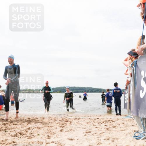 21.06.2026 - Viking Triathlon Michael Strokosch http://msf.ph/oto/9826616 21.06.2026 10:40:43 Schwimmen 227, 330, 355, 387, 456, 461, 616, 667 meine-sportfotos.de