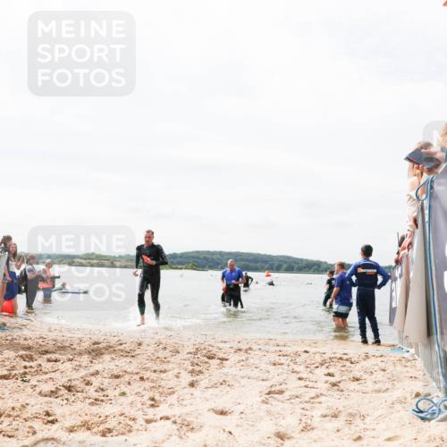 21.06.2026 - Viking Triathlon Michael Strokosch http://msf.ph/oto/9826643 21.06.2026 10:40:52 Schwimmen 330, 387, 636, 667 meine-sportfotos.de