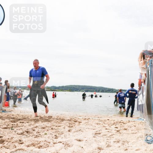 21.06.2026 - Viking Triathlon Michael Strokosch http://msf.ph/oto/9826656 21.06.2026 10:40:57 Schwimmen 636, 667 meine-sportfotos.de