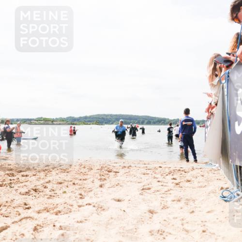 21.06.2026 - Viking Triathlon Michael Strokosch http://msf.ph/oto/9826679 21.06.2026 10:41:06 Schwimmen 132 meine-sportfotos.de