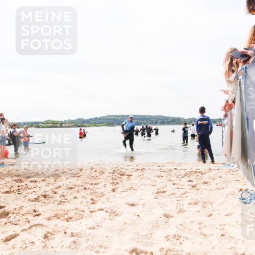 21.06.2026 - Viking Triathlon Michael Strokosch http://msf.ph/oto/9826680 21.06.2026 10:41:06 Schwimmen 132 meine-sportfotos.de