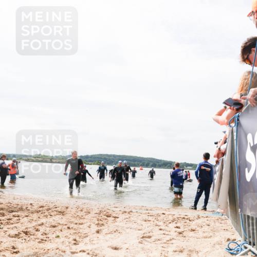 21.06.2026 - Viking Triathlon Michael Strokosch http://msf.ph/oto/9826730 21.06.2026 10:41:23 Schwimmen 95, 96, 179, 356, 429, 578 meine-sportfotos.de