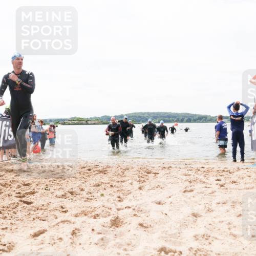 21.06.2026 - Viking Triathlon Michael Strokosch http://msf.ph/oto/9826868 21.06.2026 10:42:09 Schwimmen 44, 86, 94, 134, 188, 193, 266, 399, 438 meine-sportfotos.de