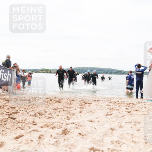 21.06.2026 - Viking Triathlon Michael Strokosch http://msf.ph/oto/9826871 21.06.2026 10:42:10 Schwimmen 44, 86, 94, 134, 188, 193, 266, 399, 438, 492 meine-sportfotos.de