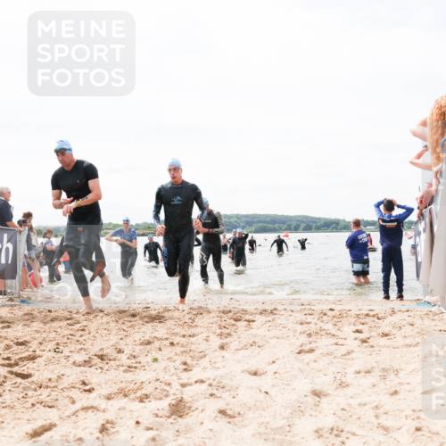 21.06.2026 - Viking Triathlon Michael Strokosch http://msf.ph/oto/9826880 21.06.2026 10:42:13 Schwimmen 86, 94, 134, 188, 193, 266, 279, 399, 492, 516 meine-sportfotos.de