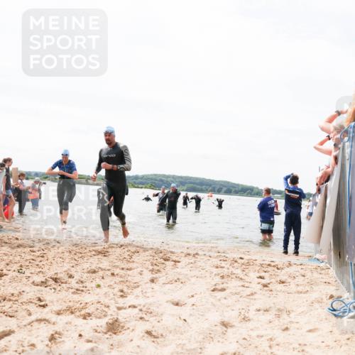 21.06.2026 - Viking Triathlon Michael Strokosch http://msf.ph/oto/9826885 21.06.2026 10:42:15 Schwimmen 86, 94, 188, 193, 266, 279, 399, 492, 516 meine-sportfotos.de