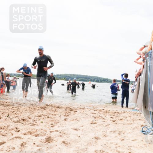 21.06.2026 - Viking Triathlon Michael Strokosch http://msf.ph/oto/9826886 21.06.2026 10:42:15 Schwimmen 86, 94, 188, 193, 266, 279, 399, 492, 516 meine-sportfotos.de