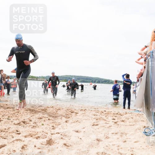 21.06.2026 - Viking Triathlon Michael Strokosch http://msf.ph/oto/9826888 21.06.2026 10:42:16 Schwimmen 86, 94, 188, 193, 266, 279, 399, 492, 516 meine-sportfotos.de
