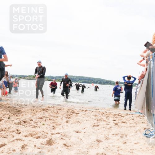21.06.2026 - Viking Triathlon Michael Strokosch http://msf.ph/oto/9826893 21.06.2026 10:42:17 Schwimmen 86, 94, 188, 193, 266, 279, 399, 492, 516 meine-sportfotos.de