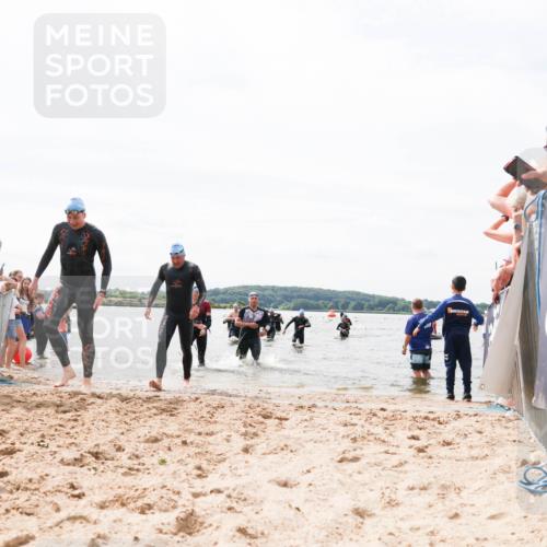 21.06.2026 - Viking Triathlon Michael Strokosch http://msf.ph/oto/9826898 21.06.2026 10:42:19 Schwimmen 188, 193, 266, 279, 399, 492, 516 meine-sportfotos.de