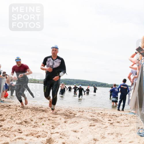 21.06.2026 - Viking Triathlon Michael Strokosch http://msf.ph/oto/9826912 21.06.2026 10:42:24 Schwimmen 45, 72, 266, 279, 296, 348, 492, 516 meine-sportfotos.de