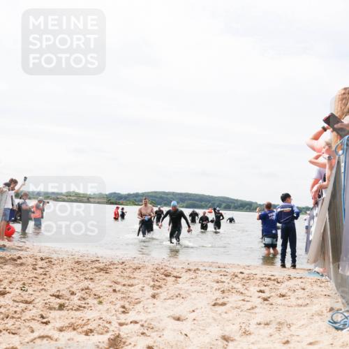 21.06.2026 - Viking Triathlon Michael Strokosch http://msf.ph/oto/9826920 21.06.2026 10:42:26 Schwimmen 45, 72, 279, 296, 348, 393, 516 meine-sportfotos.de