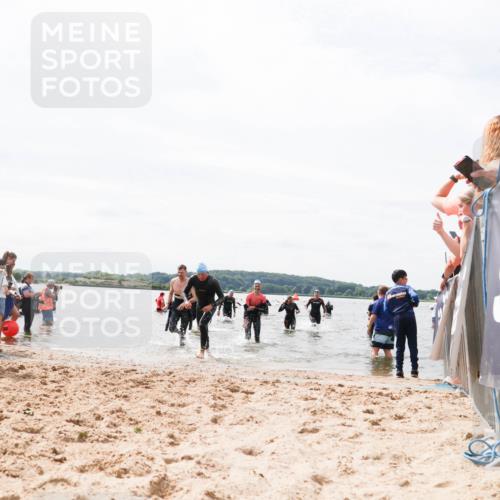 21.06.2026 - Viking Triathlon Michael Strokosch http://msf.ph/oto/9826926 21.06.2026 10:42:28 Schwimmen 45, 72, 279, 296, 348, 393, 516 meine-sportfotos.de