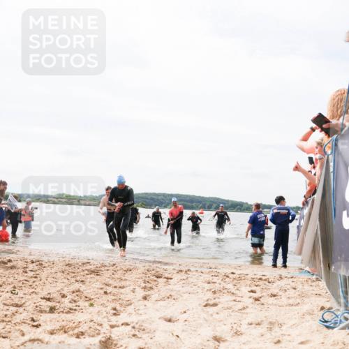 21.06.2026 - Viking Triathlon Michael Strokosch http://msf.ph/oto/9826928 21.06.2026 10:42:29 Schwimmen 45, 72, 296, 348, 393 meine-sportfotos.de