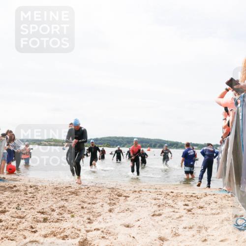 21.06.2026 - Viking Triathlon Michael Strokosch http://msf.ph/oto/9826930 21.06.2026 10:42:30 Schwimmen 45, 72, 296, 348, 393 meine-sportfotos.de