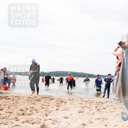 21.06.2026 - Viking Triathlon Michael Strokosch http://msf.ph/oto/9826931 21.06.2026 10:42:30 Schwimmen 45, 72, 296, 348, 393 meine-sportfotos.de