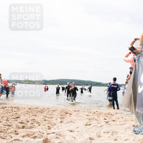 21.06.2026 - Viking Triathlon Michael Strokosch http://msf.ph/oto/9826951 21.06.2026 10:42:37 Schwimmen 45, 348, 384, 393, 436 meine-sportfotos.de