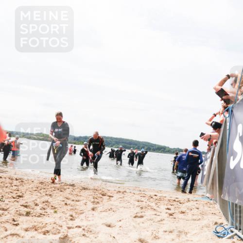 21.06.2026 - Viking Triathlon Michael Strokosch http://msf.ph/oto/9826963 21.06.2026 10:42:41 Schwimmen 41, 166, 175, 384, 436 meine-sportfotos.de